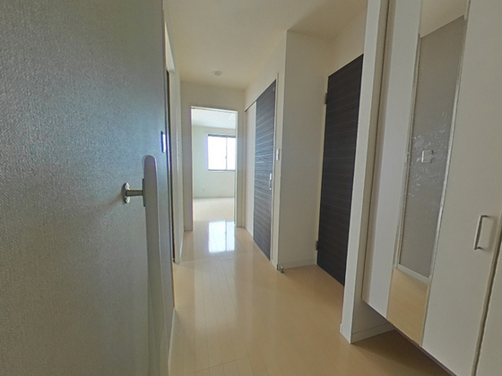 玄関　※別部屋の写真です