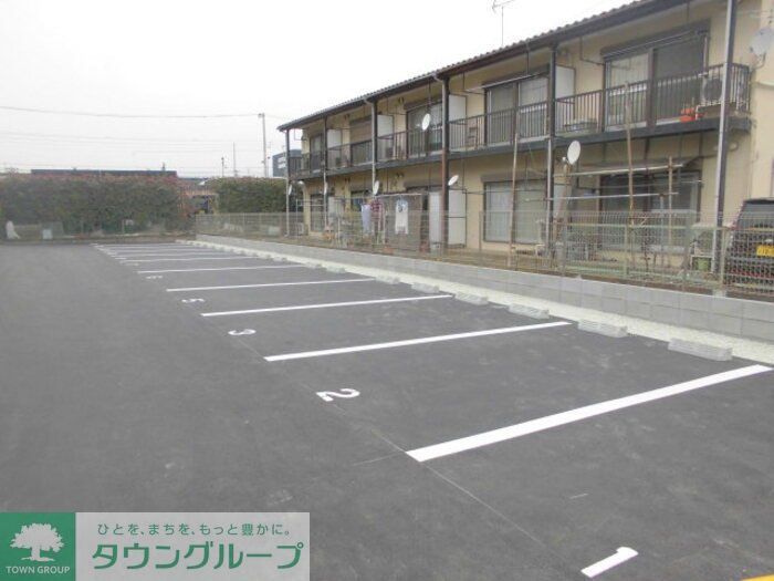 駐車場　駐車場