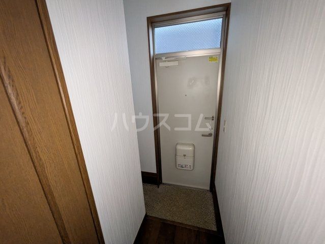 ハイツ湘南の玄関写真