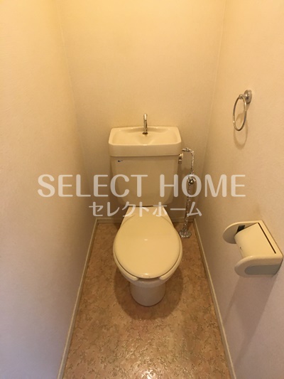 トイレ　落ち着いたトイレです