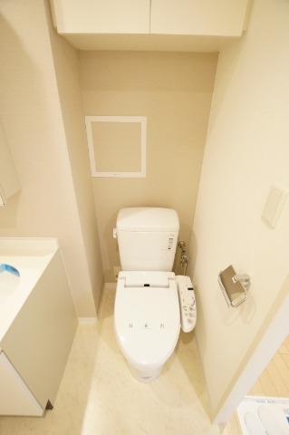 ＪＲ東海道本線 尼崎駅 徒歩5分 10階建 築18年のトイレ写真