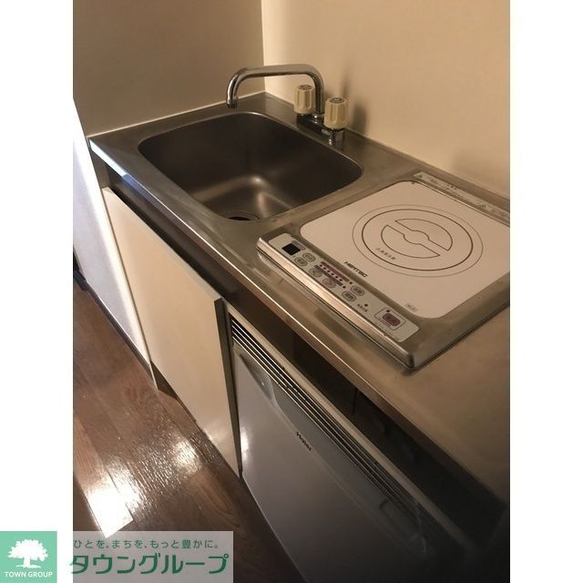 キッチン　※同タイプ別部屋の写真です。
