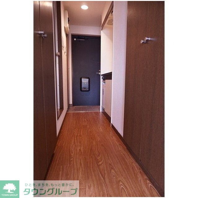 玄関　※同タイプ別部屋の写真です。
