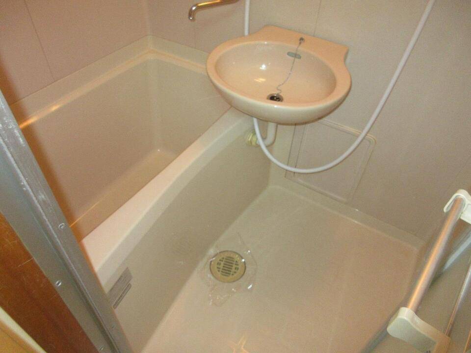 バス・シャワールーム　浴室