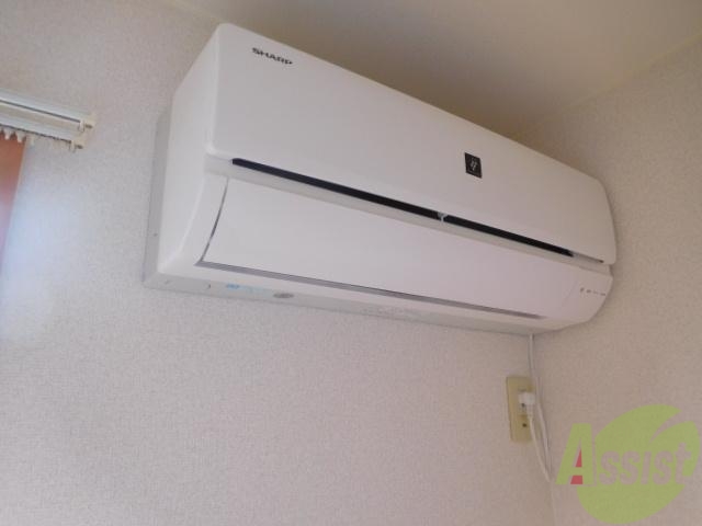 その他設備　まだまだ綺麗なエアコン付きです