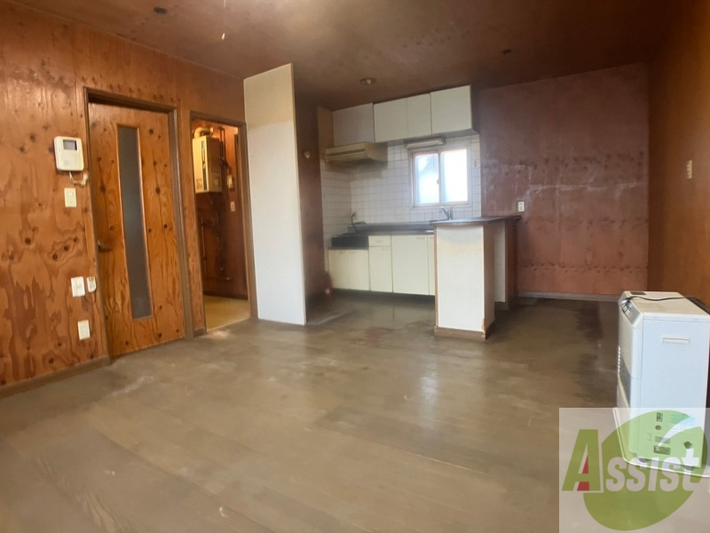 居室・リビング　広くてキレイなお部屋が広がっていて、充実した生活が送れそう。