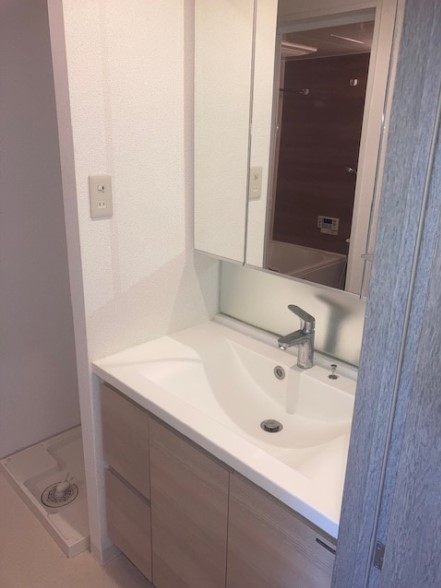 洗面設備　嬉しい独立洗面台