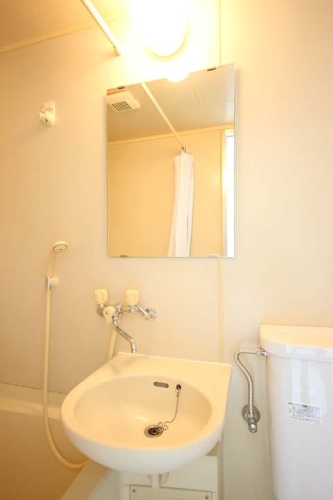 洗面設備　浴室内、洗面台です！