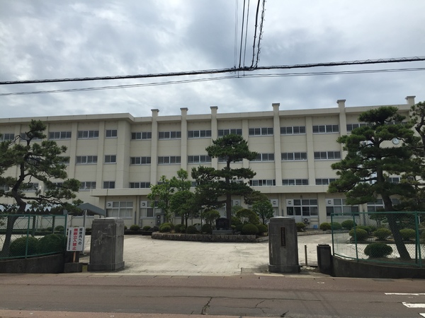 高校・高専　新潟県立三条商業高校（高校・高専）まで517m