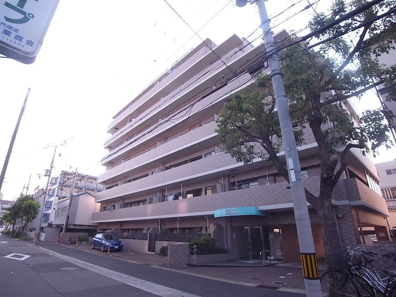 神戸市兵庫区兵庫町のマンションの建物外観