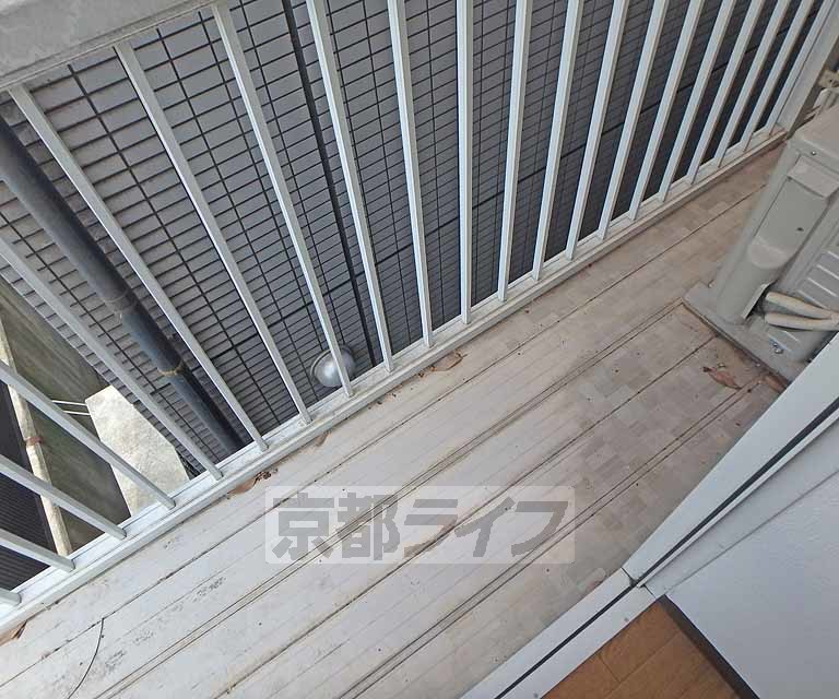 【京都市北区大宮中林町のアパートのバルコニー】