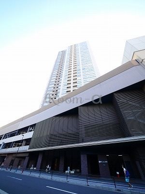 横浜市鶴見区鶴見中央のマンションの建物外観