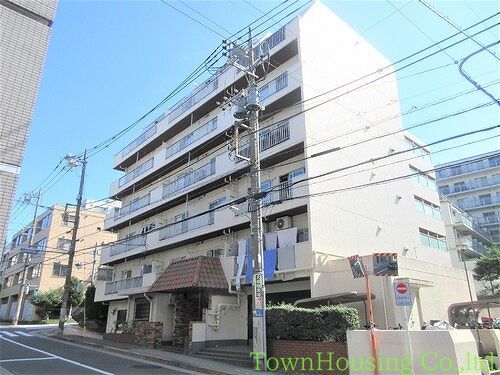 品川区小山のマンションの建物外観