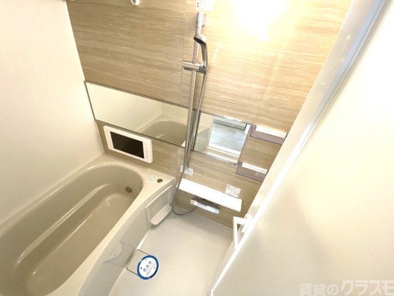 バス・シャワールーム　一日のお疲れをお取りください。