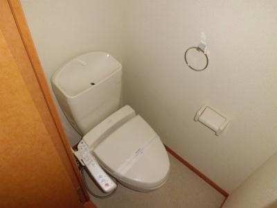 トイレ　人気設備のウォッシュレット。