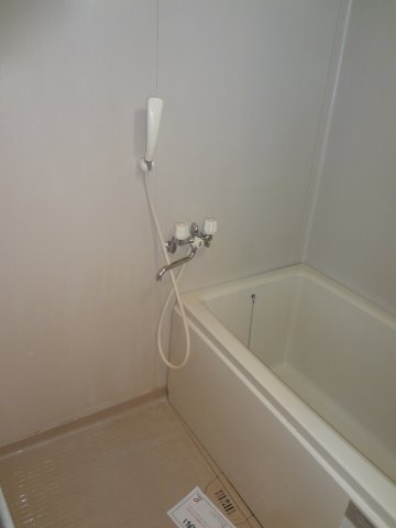 バス・シャワールーム　日々の暮らしに欠かせないお風呂です