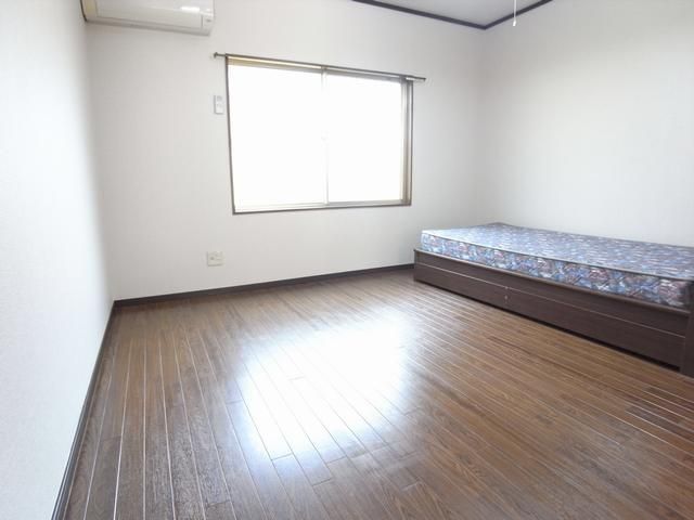 居室・リビング　お部屋です