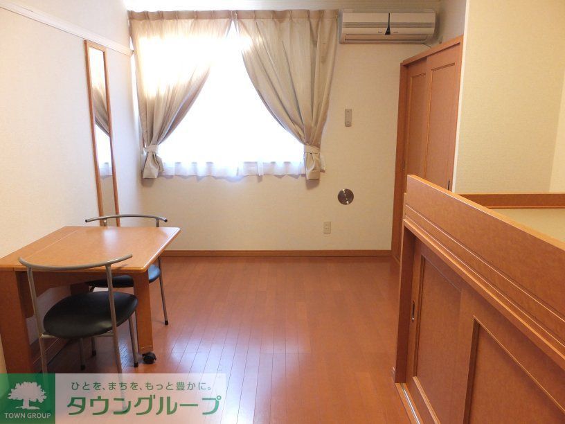 居室・リビング　フローリング仕様