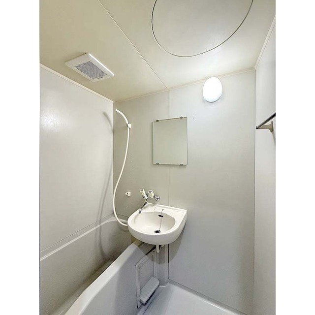 バス・シャワールーム　バス・トイレ別