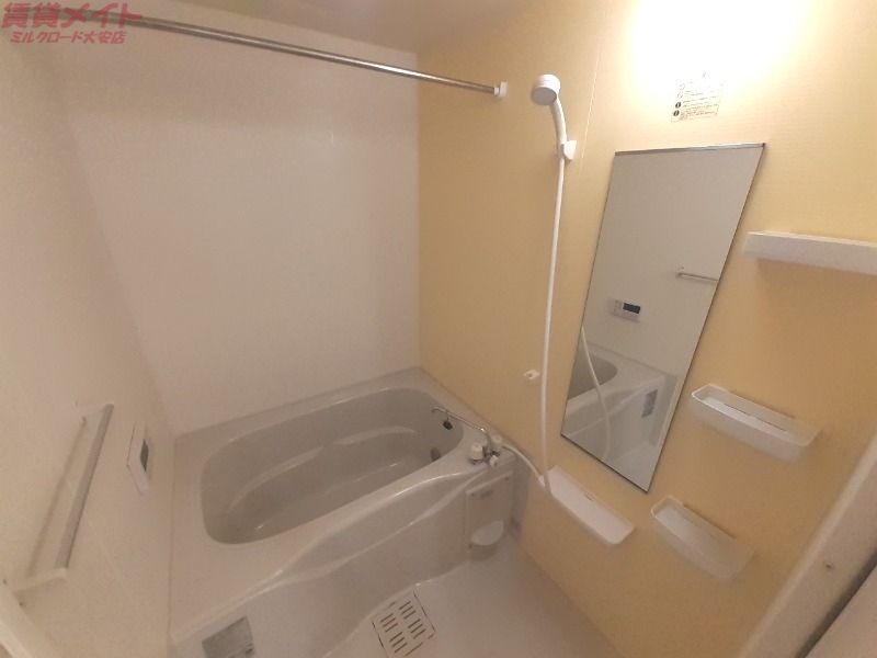 バス・シャワールーム　同物件別室写真