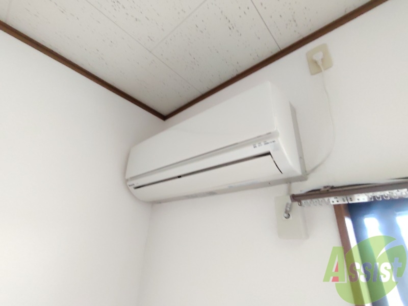 その他設備　リビングのエアコンで暑い日も寒い日も快適に過ごせます