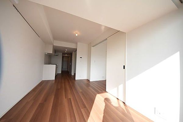 居室・リビング　※別部屋の参考写真です。