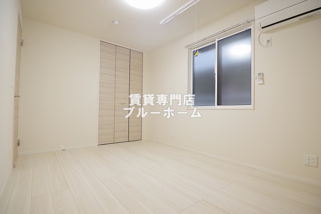 その他　6帖の洋室！