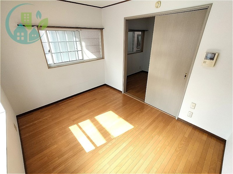 居室・リビング　KMハイツ