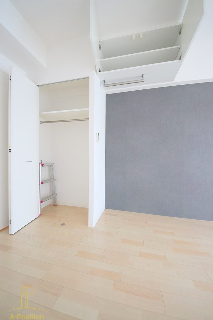 収納　SERENiTE上町台