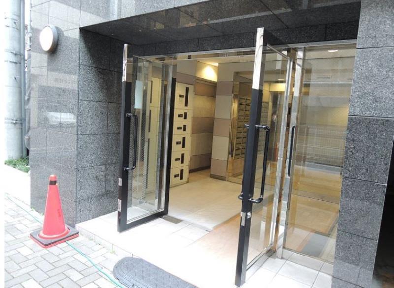 エントランス　同シリーズ物件のモデルルームになります※現況優先