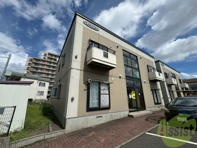 建物外観　札幌市北区北２４条西「オーガストI」