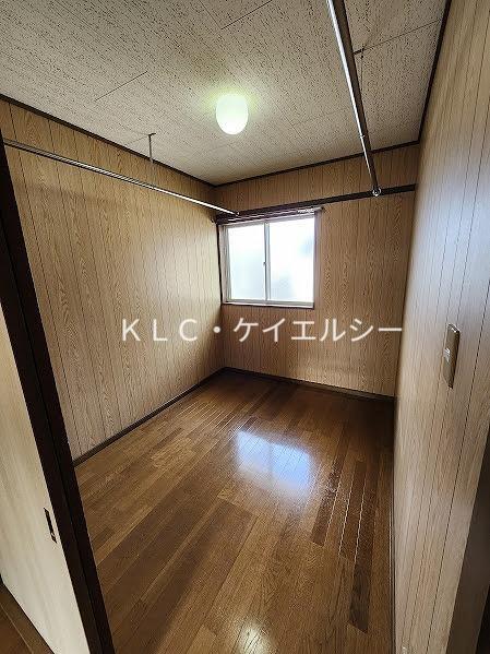 収納　◎洋室８帖・クローゼット