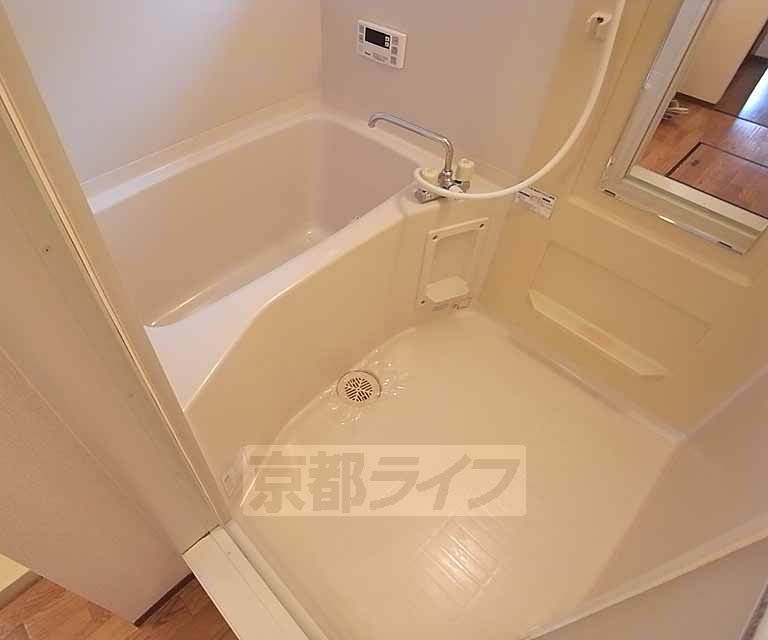 バス・シャワールーム　浴槽が広いバスルーム