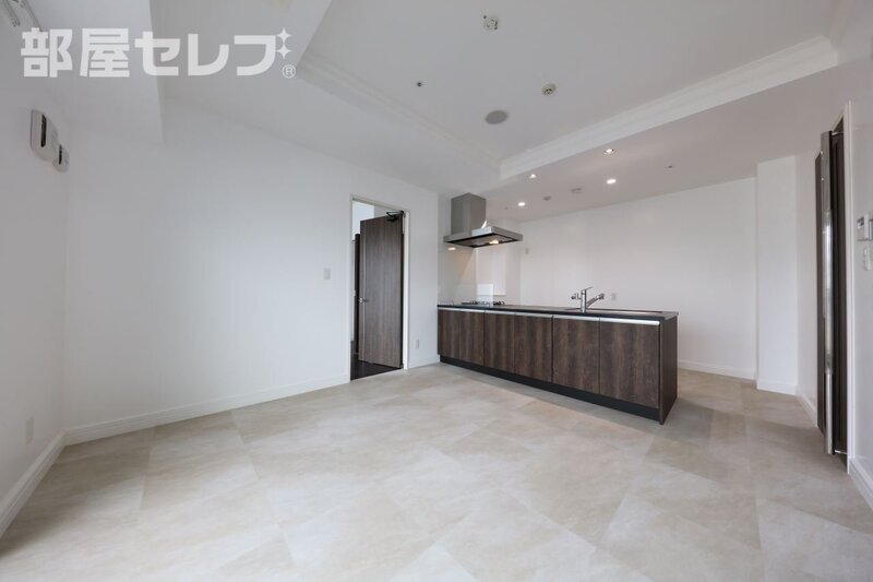 居室・リビング　１４０５号室写真