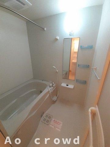 バス・シャワールーム　追い炊き機能・浴室乾燥機付き☆