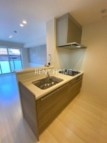 キッチン　対面式３口システムキッチン