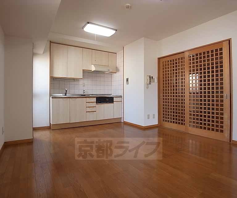 居室・リビング　広いリビングが魅力。