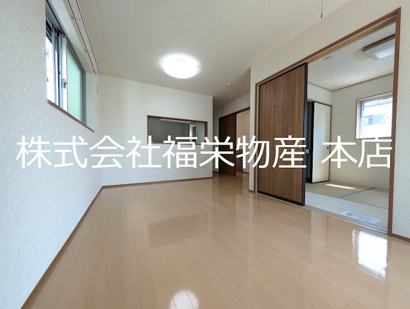 居室・リビング　広々リビング