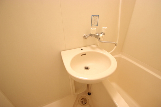 洗面設備　※別部屋の写真です