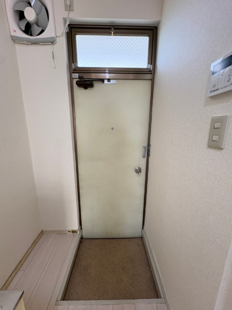 フェルドシネッペIIIの玄関写真