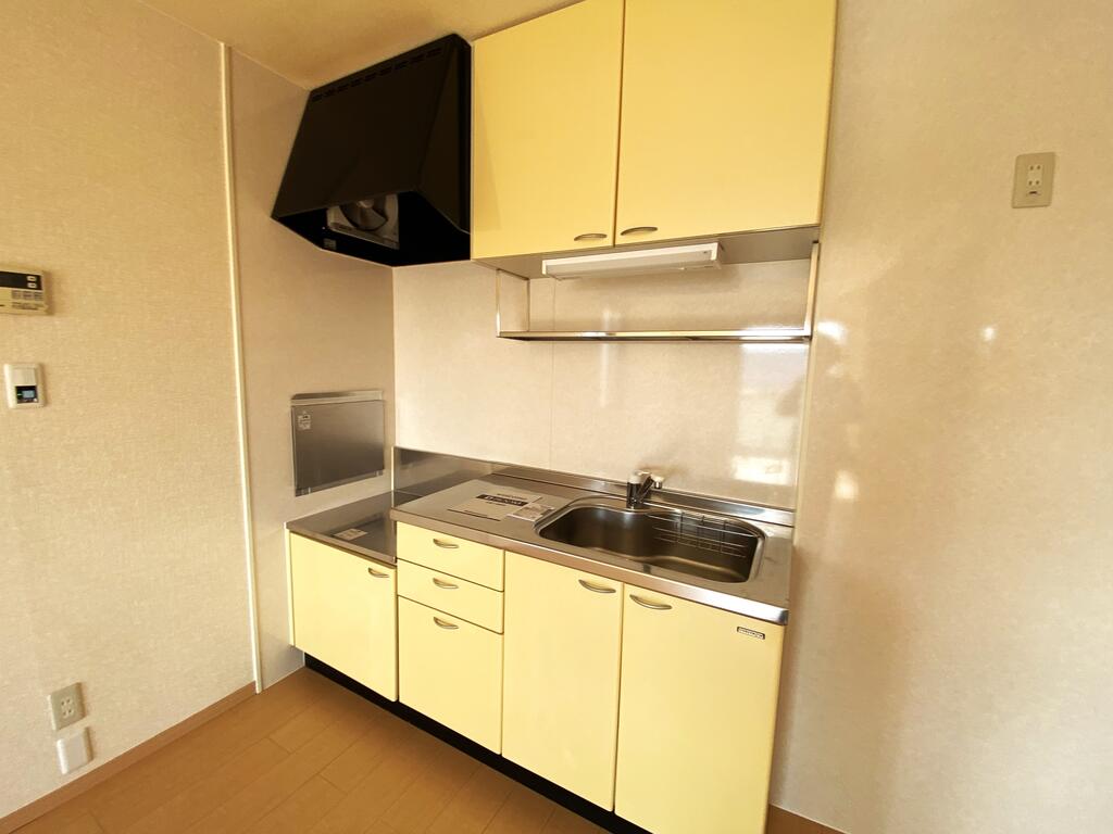 キッチン　※反転タイプです