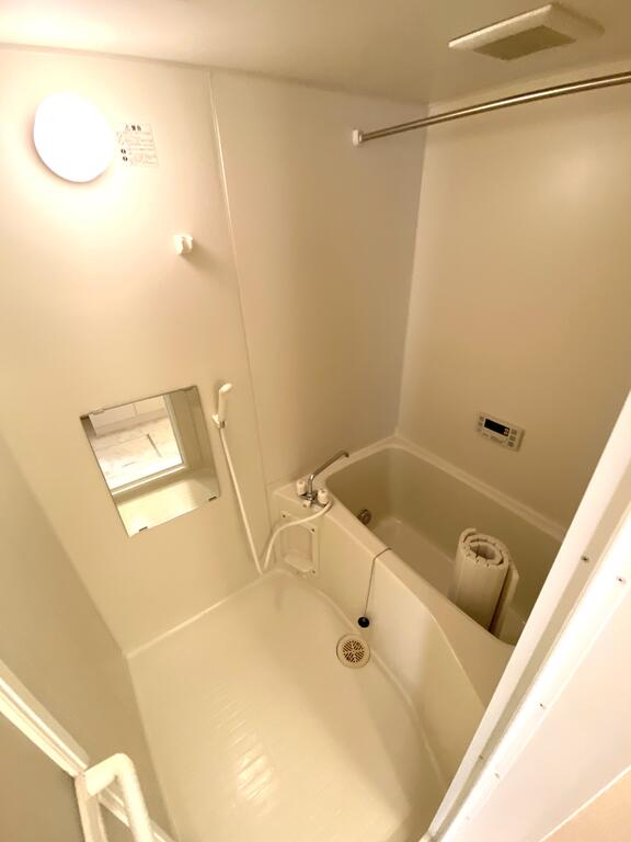 バス・シャワールーム　※反転タイプです