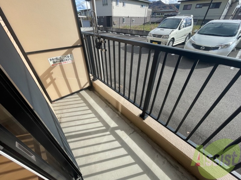 バルコニー　バルコニーはありませんが洗濯物は干せそうですよ