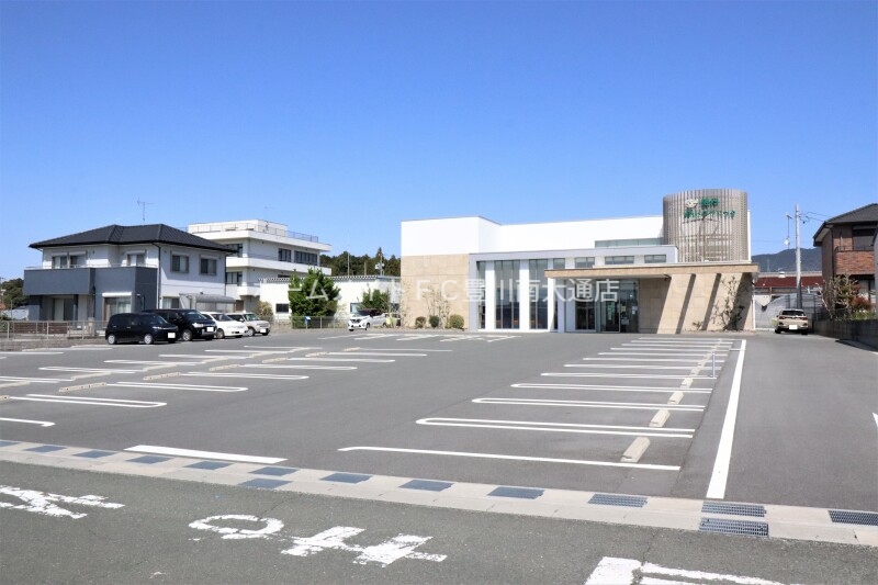 病院　眼科　津山クリニック（病院）まで1268m