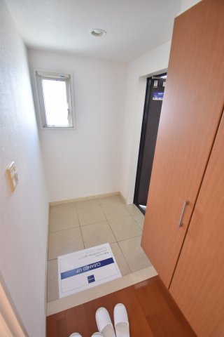 レジディア都島2の玄関写真