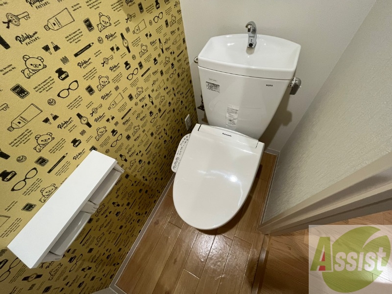 トイレ　こちらはトイレです。清潔感があり、安心して使用できます。