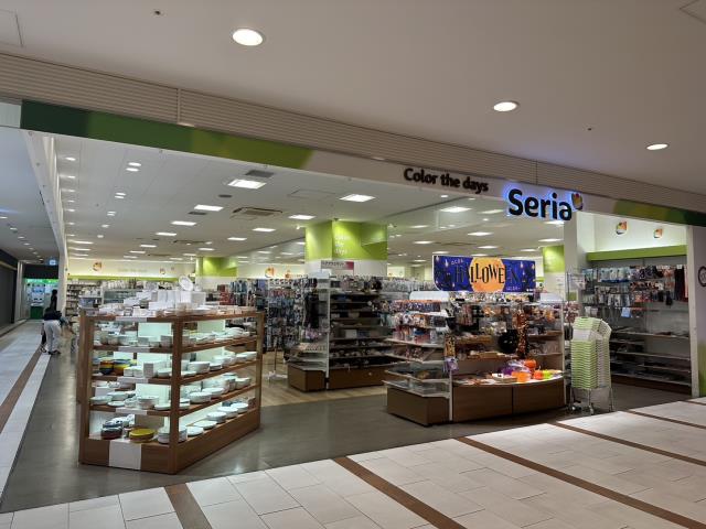 スーパー　セリア　ビエラ奈良店（スーパー）まで755m