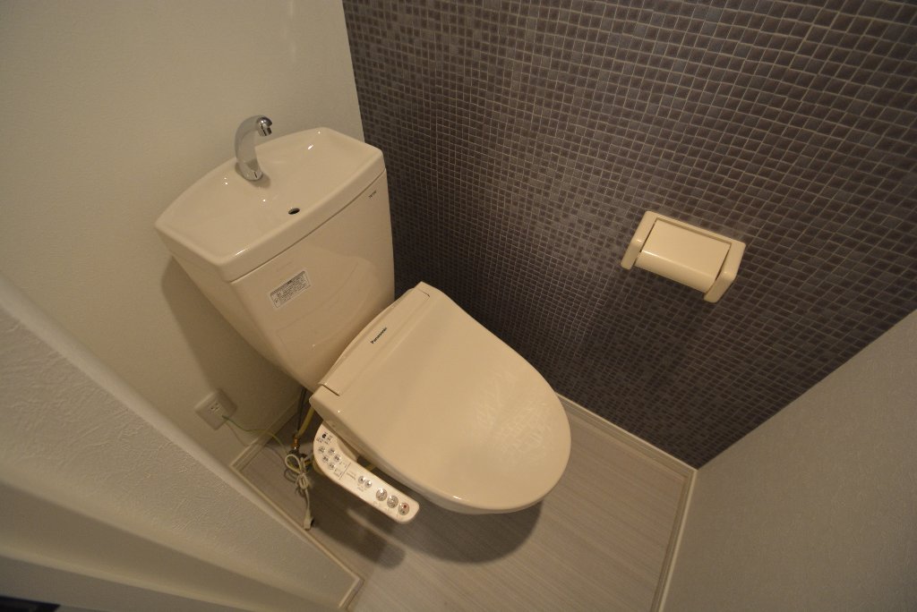 トイレ　シャワー付トイレ