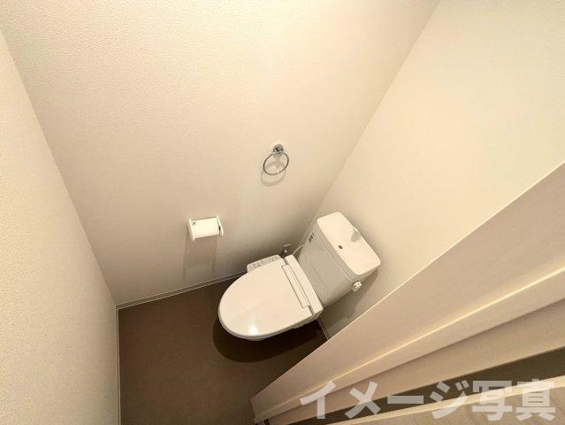 トイレ　※同タイプ写真