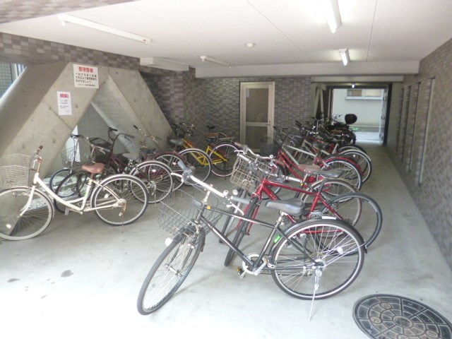 駐車場　駐輪場